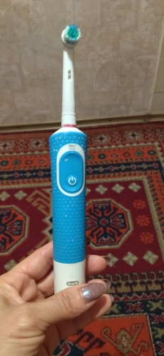 Фото Електрична зубна щітка Oral-B Vitality 100 Blue 2 насадки від користувача Катруся