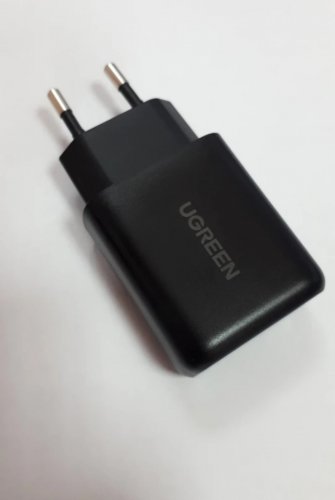 Фото Мережевий зарядний пристрій UGREEN Quick Charger 3.0 18W Black (70273) від користувача Mexanik