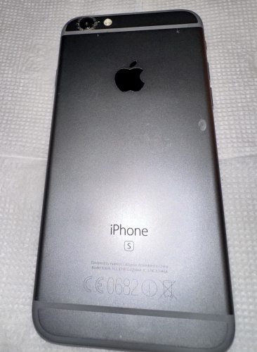 Фото Смартфон Apple iPhone 6s Plus 64GB Space Gray (MKU62) від користувача MarfaKobjucka