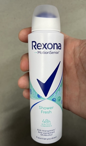 Фото  Rexona Dry & Fresh Shower Clean антиперспірант спрей 48 годин 150 мл від користувача Orestiv.