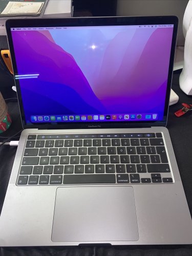 Фото Ноутбук Apple MacBook Pro 13" Space Gray 2020 (MXK32) від користувача Igor Kovalenko