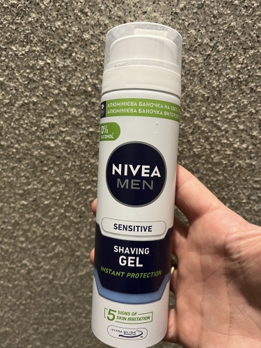 Фото гель для гоління Nivea Гель для гоління заспокійливий, для чутливої шкіри  не містить спирту, 200 мл від користувача Orestiv.