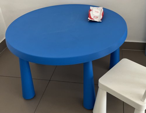 Фото Дитячий стіл IKEA MAMMUT (903.651.80) від користувача Orestiv.