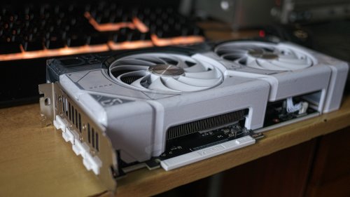 Фото Відеокарта ASUS DUAL-RTX4070-O12G-WHITE від користувача GRaFkiyv