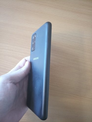 Фото Смартфон Samsung Galaxy S20 SM-G980 8/128GB Grey (SM-G980FZAD) від користувача Лабіринт Знання
