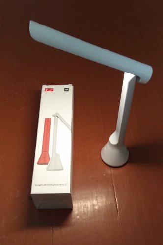 Фото Офісна настільна лампа Yeelight Xiaomi USB Folding Charging Table Lamp White YLTD11YL (YLTD112CN) від користувача 