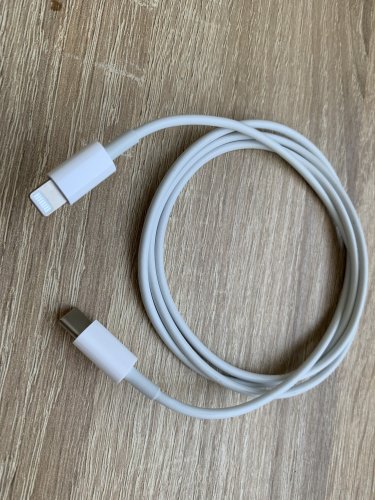 Фото Кабель Lightning Apple USB-C to Lightning Cable 1m (MK0X2) від користувача Игорь