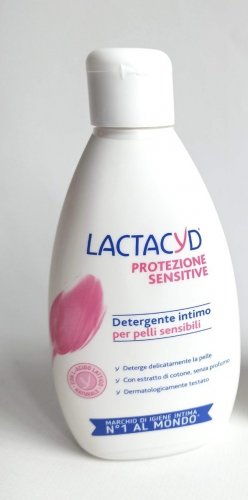 Фото засоби для інтимної гігієни Lactacyd Засіб для інтимної гігієни  Лагідний з дозатором 200 мл (5391520943218) від користувача Maya