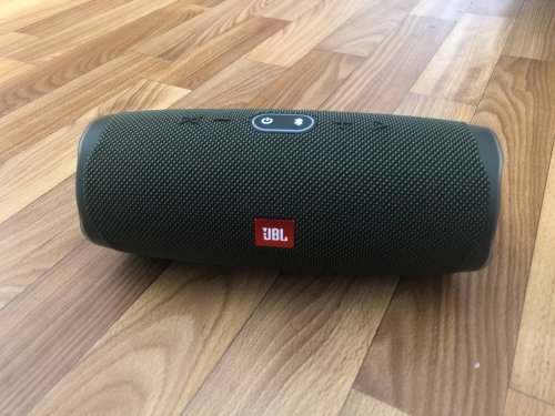 Фото Портативна колонка JBL Charge 4 Forest Green (JBLCHARGE4GRN) від користувача kiletsh