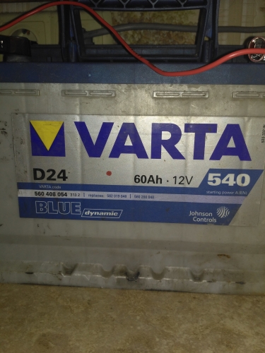 Фото Автомобільний акумулятор Varta 6СТ-60 BLUE dynamic D24 (560408054) від користувача Владимир Граневич