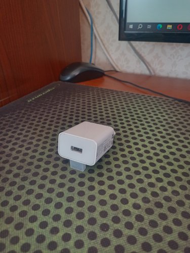 Фото Мережевий зарядний пристрій Xiaomi Home Charger QC 3.0 USB 2A White (MDY-10-EF) від користувача Григорій Піртахія