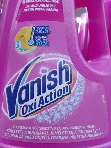 Фото Плямовивідник Vanish Средство для удаления пятен Oxi Action 2 л (5900627007718) від користувача Каріна Шкуріна