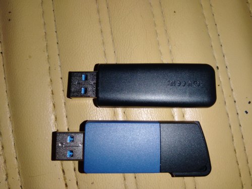 Фото Флешка Kingston 64 GB DataTraveler Exodia M USB 3.2 Blue (DTXM/64GB) від користувача yxxx