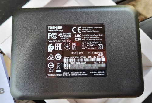 Фото Жорсткий диск Toshiba Canvio Ready 2 TB Black (HDTP320EK3AA) від користувача 339