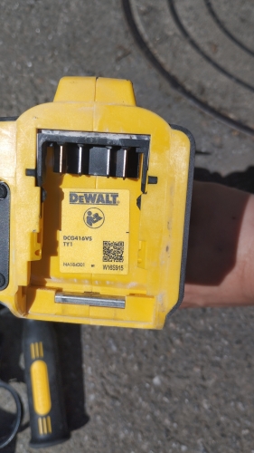 Фото Болгарка (кутова шліфувальна) DeWALT DCG416VSN від користувача XOI