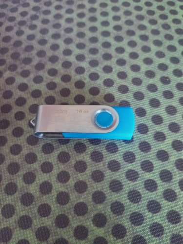 Фото Флешка GOODRAM 16 GB Twister USB 3.0 (UTS3-0160R0R11) від користувача Григорій Піртахія