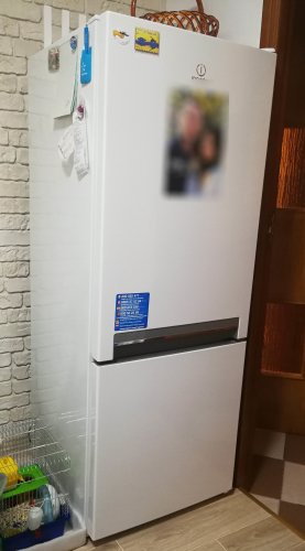 Фото Холодильник з морозильною камерою Indesit LI6 S1 W від користувача neomaster3