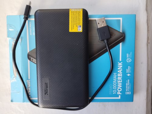 Фото Зовнішній акумулятор (павербанк) Trust Primo ECO 10000mAh Black (24678) від користувача mcserik