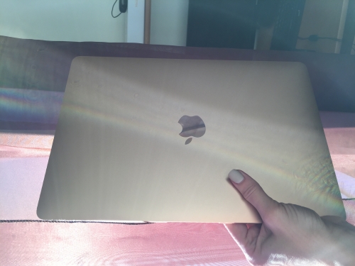 Фото Ноутбук Apple MacBook Air 13" Gold 2018 (MREF2, 5REF2) від користувача Emy