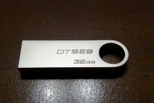 Фото Флешка Kingston 32 GB DataTraveler SE9 (DTSE9H/32GB) від користувача Mexanik
