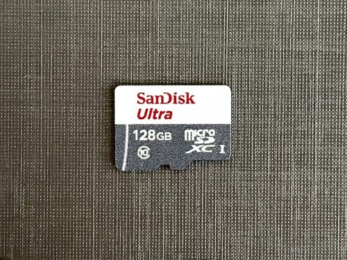 Фото Карта пам'яті SanDisk 128 GB microSDHC UHS-I Ultra SDSQUNR-128G-GN6MN від користувача Plumelet