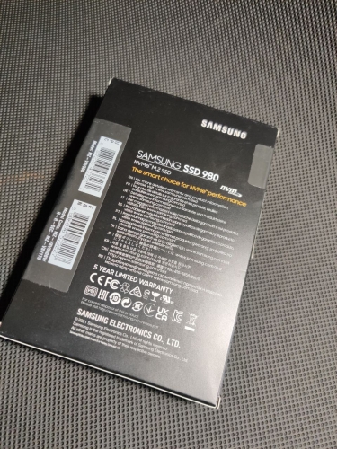Фото SSD накопичувач Samsung 980 500 GB (MZ-V8V500BW) від користувача Burning Money
