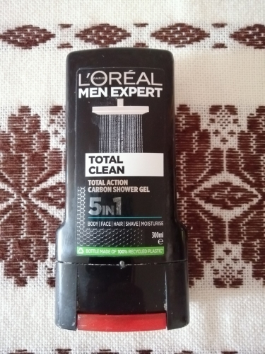 Фото гель для душу L'Oreal Paris Гель для душа Men Expert Total Clean 5 в 1 300 мл (3600523535989) від користувача aleks12