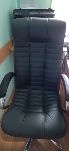 Фото Офісне крісло для керівника АКЛАС Атлант MP черный (10024326) від користувача Катруся