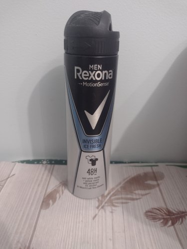 Фото дезодорант спрей Rexona Invisible on Black + White Clothes антиперспірант спрей 48 годин 150 мл від користувача Уляна