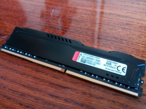 Фото Пам'ять для настільних комп'ютерів HyperX 8 GB DDR4 2666 MHz Fury Black (HX426C16FB2/8) від користувача dr_ula