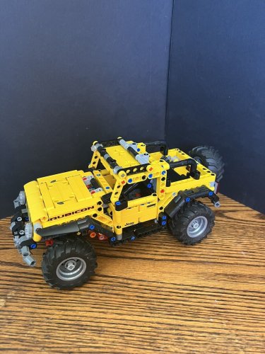 Фото Авто-конструктор LEGO Jeep Wrangler (42122) від користувача Igor Kovalenko