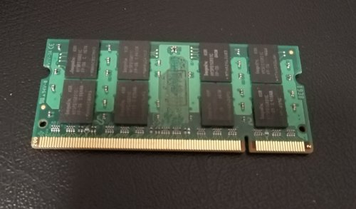 Фото Пам'ять для ноутбуків SK hynix 2 GB SO-DIMM DDR2 667 MHz (HYMP125S64CP8-Y5) від користувача 
