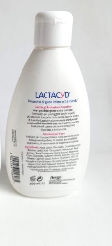 Фото засоби для інтимної гігієни Lactacyd Засіб для інтимної гігієни  Лагідний з дозатором 200 мл (5391520943218) від користувача Maya