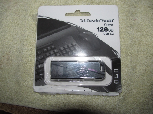 Фото Флешка Kingston 128 GB DataTraveler Exodia Onyx USB 3.2 Gen 1 Black (DTXON/128GB) від користувача grindcorefan1