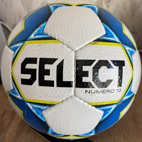 Фото М'яч футбольний SELECT Numero 10 IMS (5703543200757) від користувача Aes