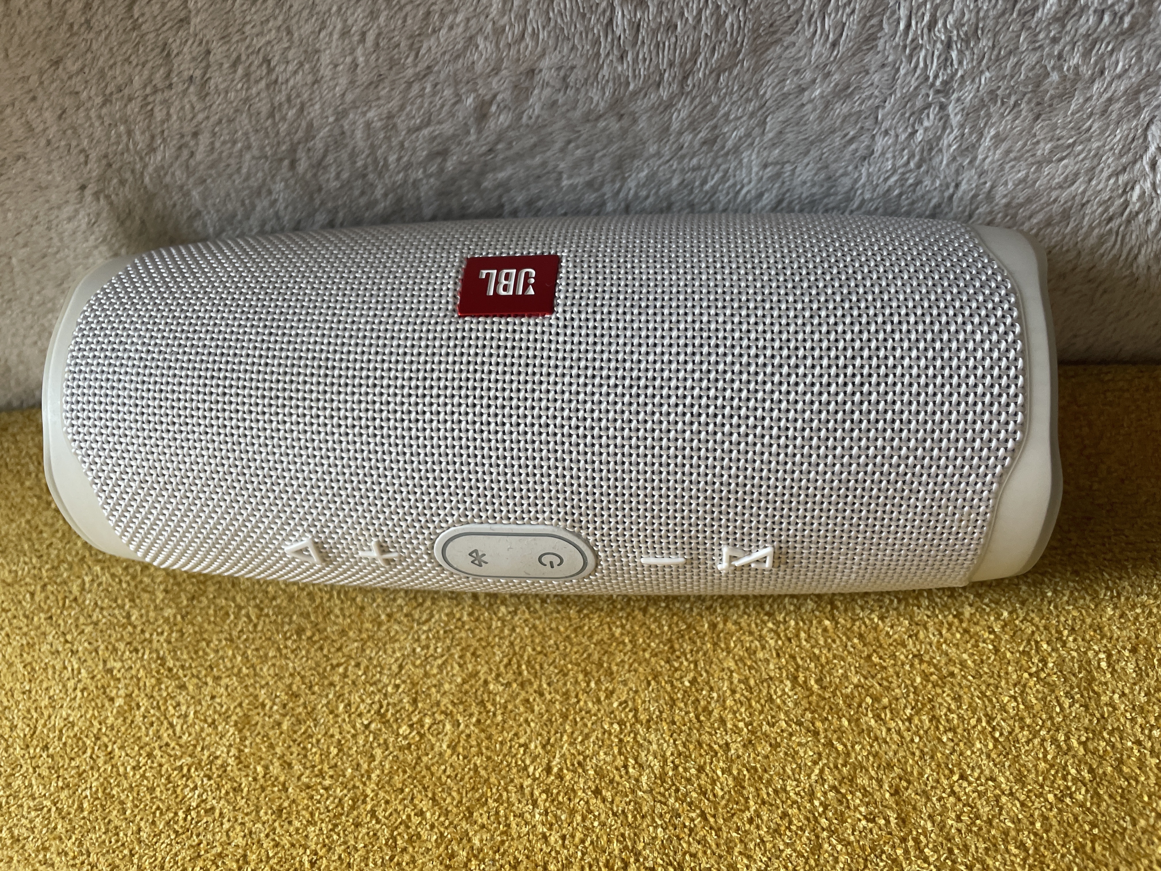 hotline jbl charge 4