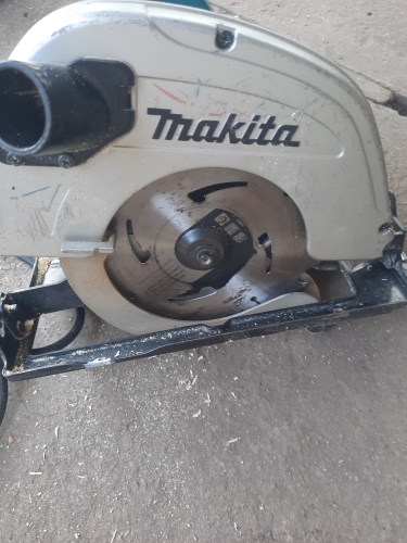 Фото Монтажна пилка Makita HS7601K від користувача 4521