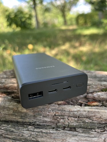 Фото Зовнішній акумулятор (павербанк) Samsung EB-P5300 20000mAh Dark Gray (EB-P5300XJEGEU) від користувача Андрій