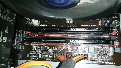 Фото Пам'ять для настільних комп'ютерів HyperX 16 GB DDR4 2400 MHz Fury Black (HX424C15FB/16) від користувача chem