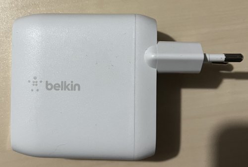 Фото Мережевий зарядний пристрій Belkin GAN (50+18W) Dual USB-С, white (WCH003VFWH) від користувача Volodymyr Perebykivskyi