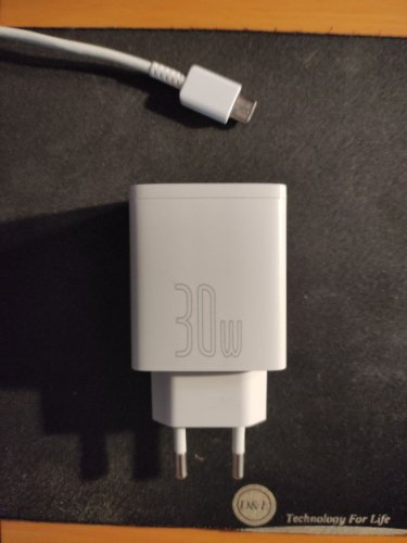 Фото Мережевий зарядний пристрій Baseus Compact Quick Charger 2U+C 30W White (CCXJ-E02) від користувача Денис