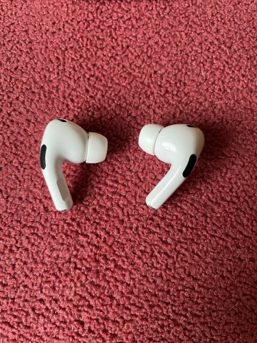 Фото Навушники TWS Apple AirPods Pro 2nd generation (MQD83) від користувача Onim Alek