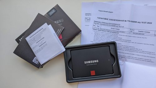 Фото SSD накопичувач Samsung 860 PRO 256 GB (MZ-76P256BW) від користувача Ігор