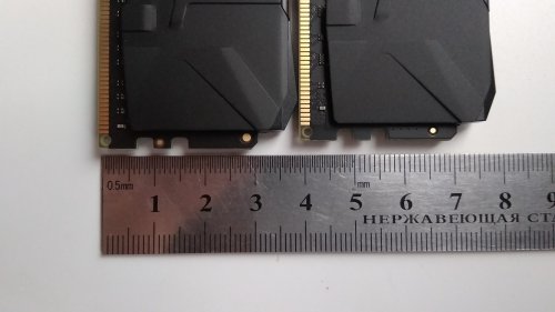Фото Пам'ять для настільних комп'ютерів Crucial 32 GB DDR4 3200 MHz Ballistix Black (BL32G32C16U4B) від користувача Z86