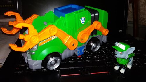 Фото Ігровий набір з фігурками Spin Master Рятувальний автомобіль з водієм Роккі (SM16776/8821) від користувача Davidos