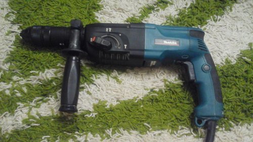 Фото Перфоратор Makita HR2470T від користувача Макс Максим