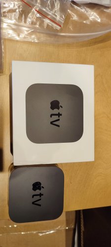 Фото Стаціонарний медіаплеєр Apple TV 4K 2022 Wi-Fi 64 GB (MN873) від користувача BOSS