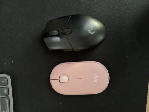 по розміру миша майже однакова з G305, але по відчуттям супер інше