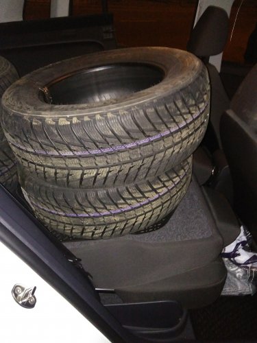 Фото Зимові шини Nokian Tyres WR SUV 3 (235/60R16 100H) від користувача Sergey
