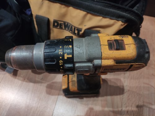 Фото Шурупокрут DeWALT DCD985M2 від користувача Snek_Al